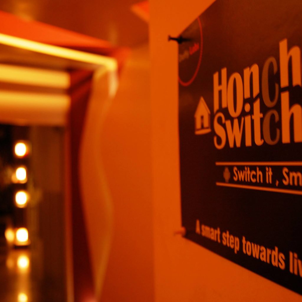 Honcho_Switches-Logo-Design-Megha Damani